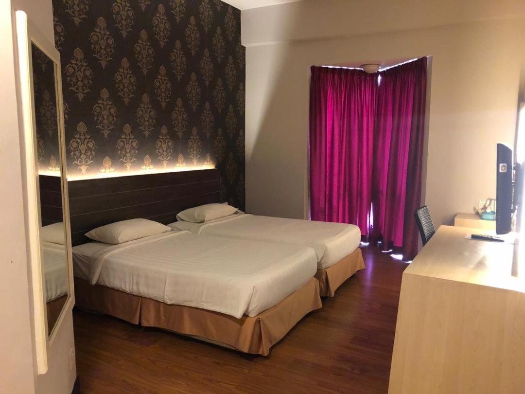 Garden View Hotel Bahau Bagian luar foto