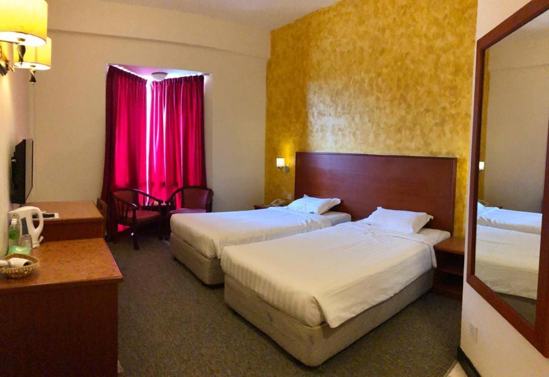 Garden View Hotel Bahau Bagian luar foto