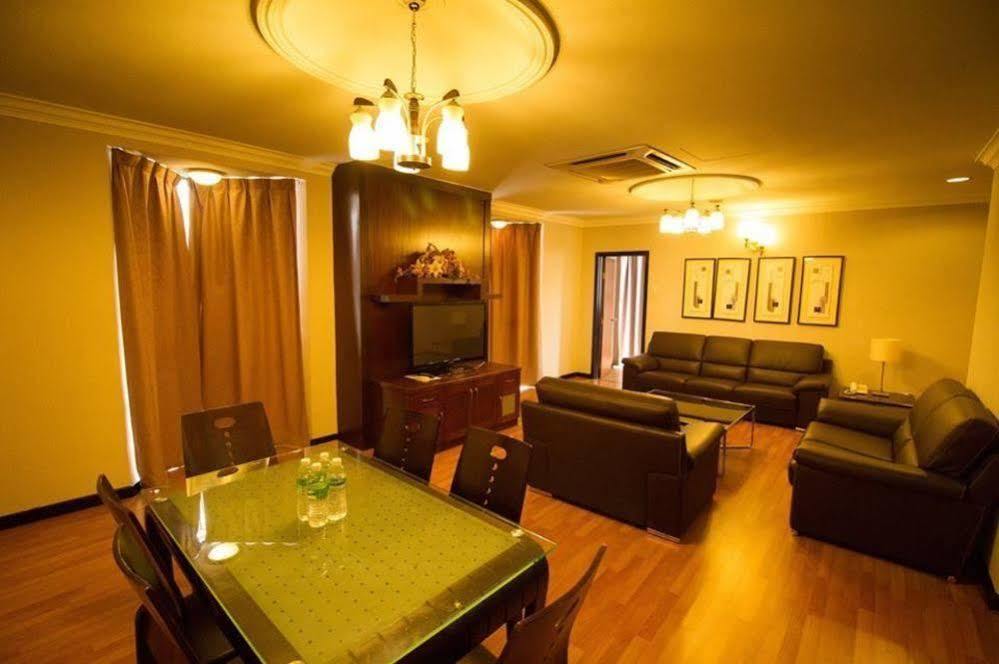 Garden View Hotel Bahau Bagian luar foto